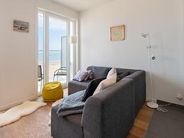 Beautiful Apartment With sea View