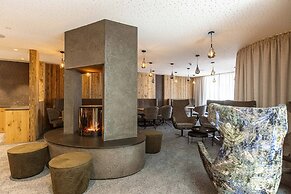 Pleasant Apartment With Shared Pool