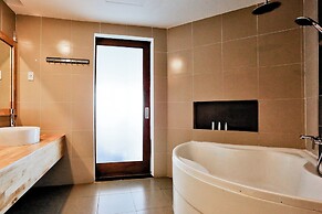 Mana Mui Ne Beach Resort & Spa