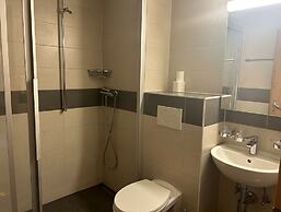 Apartment With Modern Furniture