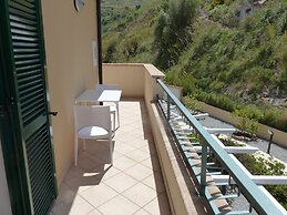 Belvilla by Oyo Chic Apartment in Parghelia Italy