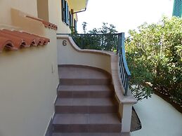 Belvilla by Oyo Chic Apartment in Parghelia Italy