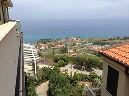 Belvilla by Oyo Chic Apartment in Parghelia Italy