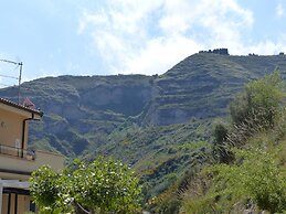 Belvilla by Oyo Chic Apartment in Parghelia Italy