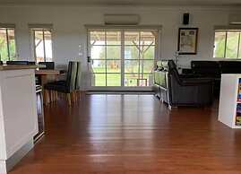 Killy Dora Beachside Escape Pet Wheelchair Friendly A Modern Coastal R