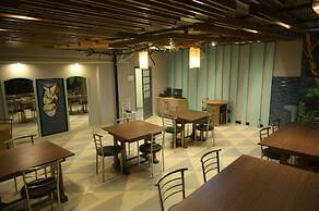 Hotel Pohor Regency Near Kamakhya Foot Bridge