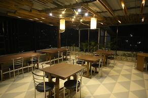 Hotel Pohor Regency Near Kamakhya Foot Bridge