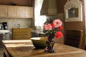 Tria Luxury Residences