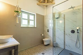 Tria Luxury Residences