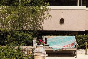 Tria Luxury Residences