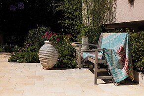 Tria Luxury Residences