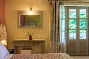 Tria Luxury Residences