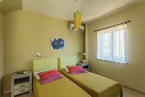 Tria Luxury Residences