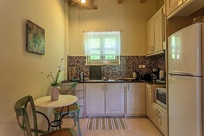 Tria Luxury Residences