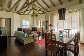 Tria Luxury Residences