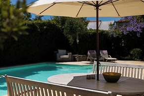 Tria Luxury Residences