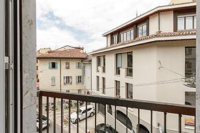 Elegant Apartment Near Duomo