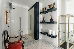 Elegant Apartment Near Duomo