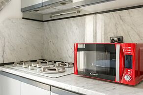 Elegant Apartment Near Duomo