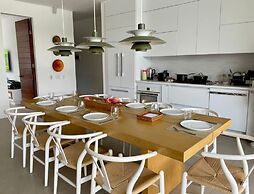 W Charming 5BR Villa in the Heart of Anapoima