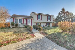 2 Mi to Sandy Point State Park: Home w/ Deck!
