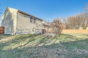 2 Mi to Sandy Point State Park: Home w/ Deck!