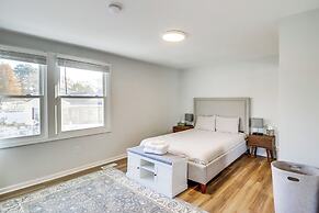 2 Mi to Sandy Point State Park: Home w/ Deck!