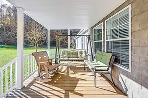 Creekside Haven w/ Fire Pit Near Nantahala River