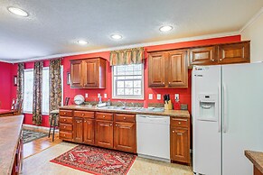 Creekside Haven w/ Fire Pit Near Nantahala River