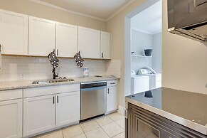 Peaceful Townhome: 2 Mi to Downtown Montgomery!