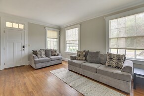 Peaceful Townhome: 2 Mi to Downtown Montgomery!