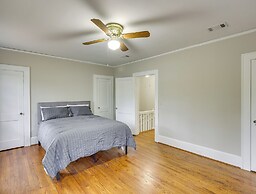 Peaceful Townhome: 2 Mi to Downtown Montgomery!