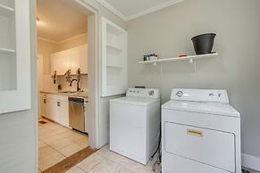 Peaceful Townhome: 2 Mi to Downtown Montgomery!