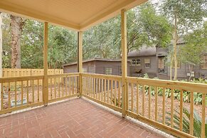 Peaceful Townhome: 2 Mi to Downtown Montgomery!