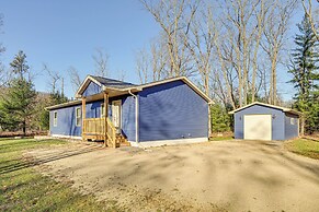 Golf, Hike & Boat: Home w/ Fire Pit in Friendship