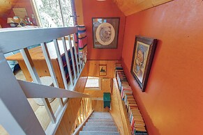 Cozy Okemo Cabin: Steps to Lake, 2 Mi to Slopes!