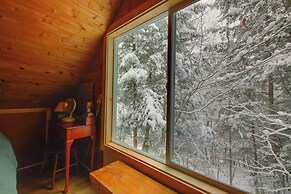 Cozy Okemo Cabin: Steps to Lake, 2 Mi to Slopes!