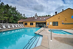 1 Mi to Nubs Nob Ski Resort: Harbor Springs Condo