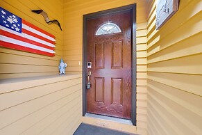 1 Mi to Nubs Nob Ski Resort: Harbor Springs Condo