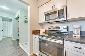 1 Mi to Nubs Nob Ski Resort: Harbor Springs Condo