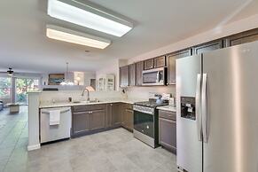 4 Mi to San Joaquin River: Peaceful Patterson Home