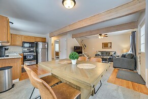 2 Blocks to Higgins Lake: Pet-friendly Family Home