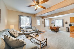 2 Blocks to Higgins Lake: Pet-friendly Family Home