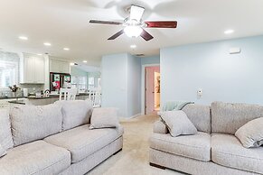 1 Mi to Dtwn Newburgh: Quiet Home w/ Yard!