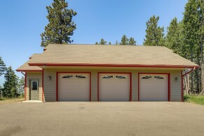 Mountain Views & Deck: Spacious Eureka Getaway!