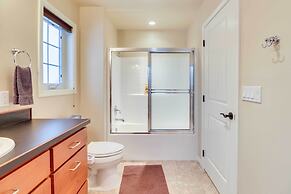 Mountain Views & Deck: Spacious Eureka Getaway!