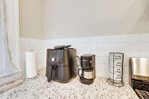 <1 Mi to ASU Campus: Quiet Old Cloverdale Townhome