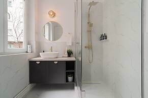 Loggia Luxe 5BR Living in Universitatii Area