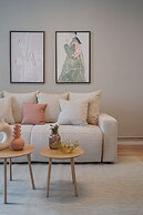 Loggia Luxe 5BR Living in Universitatii Area