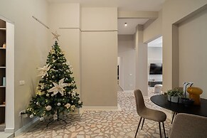 Loggia Luxe 5BR Living in Universitatii Area